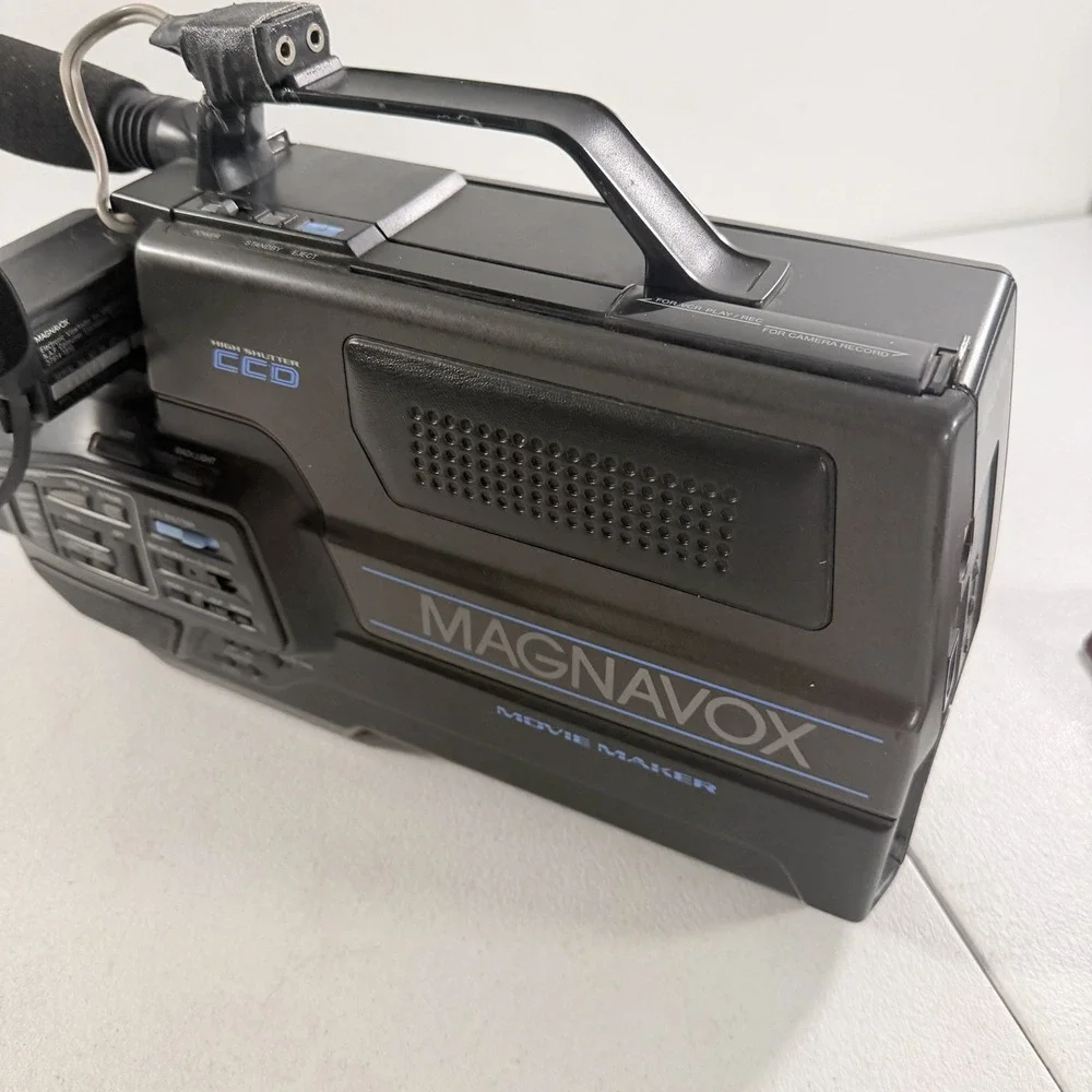 Vintage‎ Rare Variant Magnavox Movie-Maker S-VHS Camcorder VR9244AV01 TESTED